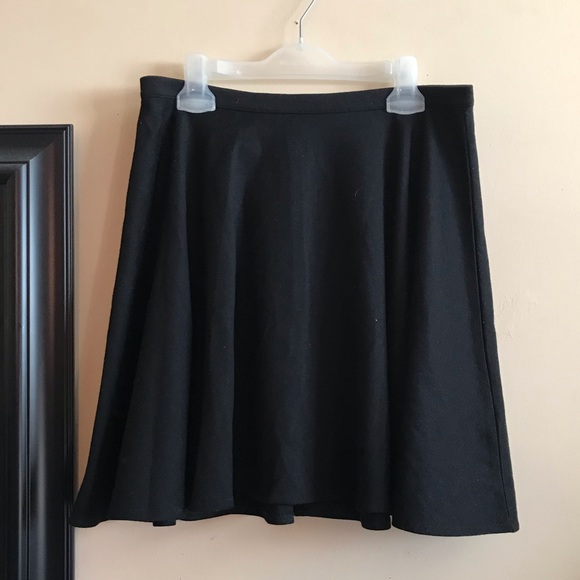 4/25 $ Skater skirt - Picture 1 of 4